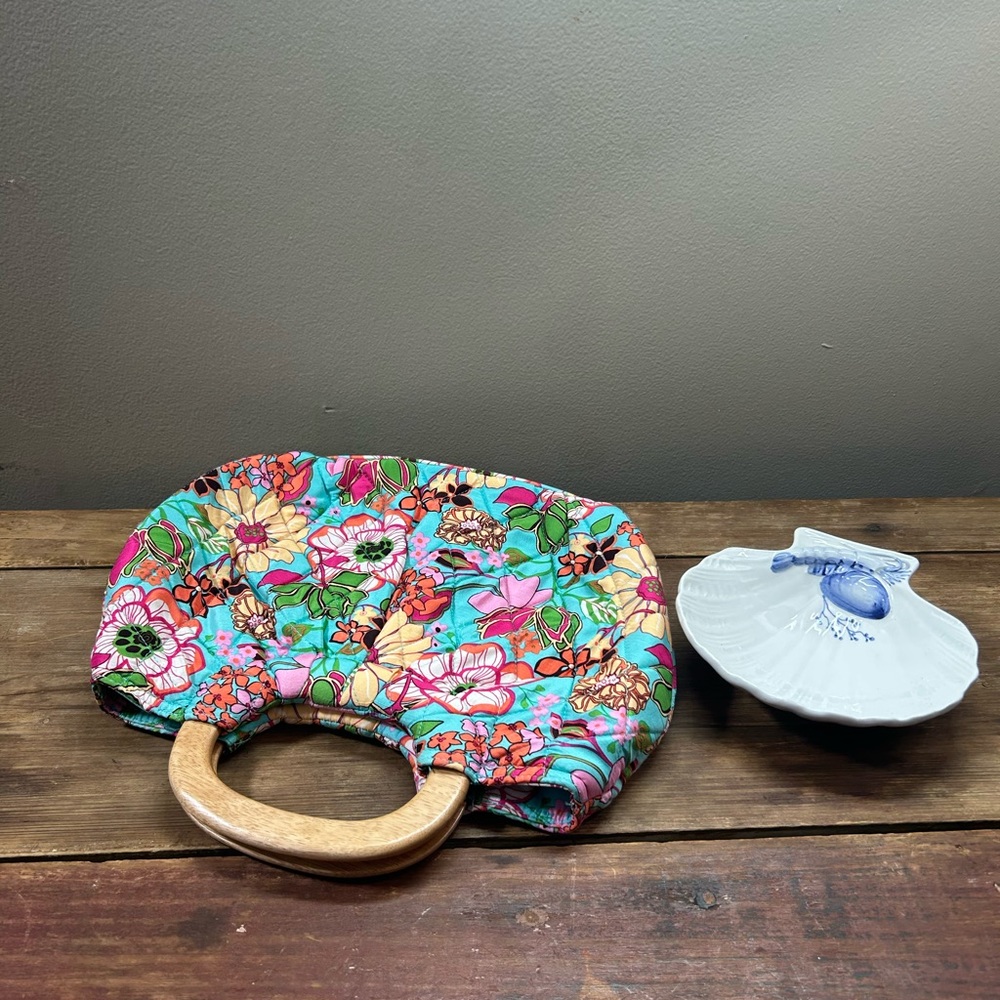 Vera Bradley Floral Print Handbag with Wooden Handle. Never Used! - Picture 2 of 9